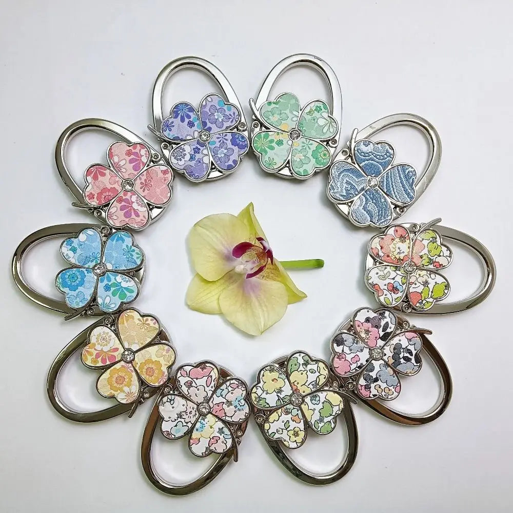 Trendy Four Leaf Clover Handbag Hook .